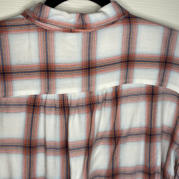 Short sleeve soft plaid button down top universal thread size xl - Picture 6 of 8